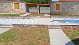 Отель, гостиница в Марчане, Хорватия (цена по запросу)