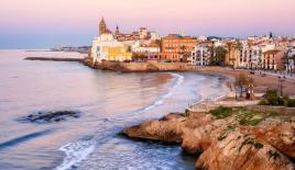 Отель, гостиница за 10 000 000 евро в Сиджесе, Испания