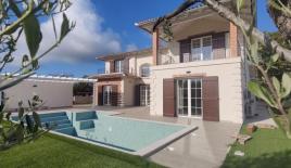 Вилла за 750 000 евро в Порече, Хорватия