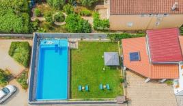 Отель, гостиница за 900 000 евро в Умаге, Хорватия