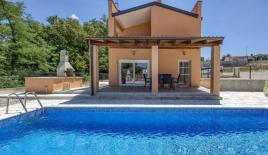 Вилла за 650 000 евро в Тиняне, Хорватия