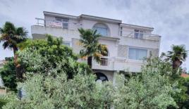 Отель, гостиница за 1 350 000 евро в Порече, Хорватия