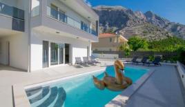 Вилла за 690 000 евро в Башка-Воде, Хорватия