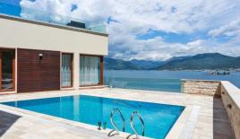 Вилла за 5 500 000 евро в Тивате, Черногория