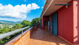 Дом за 450 000 евро в Барселоне, Испания