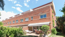 Таунхаус за 1 225 000 евро в Барселоне, Испания