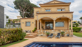 Дом за 779 000 евро на Коста-Брава, Испания