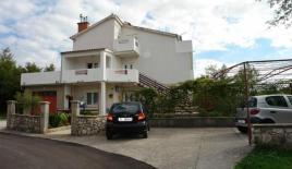 Отель, гостиница за 520 000 евро в Цриквенице, Хорватия