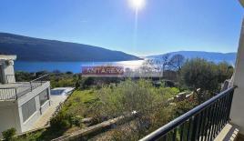 Апартаменты за 270 000 евро в Кумборе, Черногория