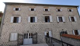 Дом за 1 350 000 евро в Столиве, Черногория