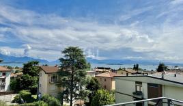 Пентхаус за 598 000 евро у озера Гарда, Италия