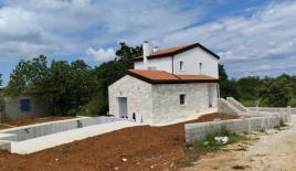 Вилла за 620 000 евро в Порече, Хорватия