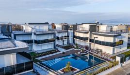 Апартаменты за 880 000 евро у озера Гарда, Италия