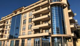 Квартира за 299 700 евро в Бечичи, Черногория
