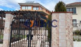 Дом за 840 775 евро в Кошарице, Болгария