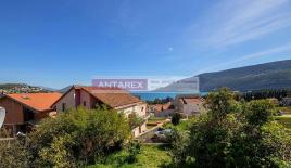 Вилла за 230 000 евро в Херцег-Нови, Черногория