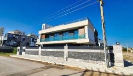 Вилла за 1 202 000 евро в Ларе, Турция