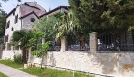 Вилла за 390 000 евро в Сутоморе, Черногория