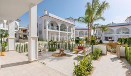 Апартаменты за 393 000 евро в Рохалесе, Испания