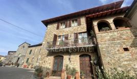 Апартаменты за 420 000 евро в Кастельнуово, Италия