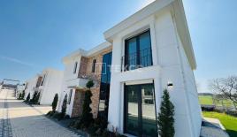 Вилла за 1 210 000 евро в Тузла, Турция