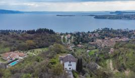 Вилла за 2 450 000 евро у озера Гарда, Италия