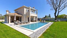 Вилла за 680 000 евро в Лабине, Хорватия