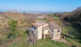 Дом за 640 000 евро в Монтепульчано, Италия