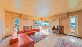 Пентхаус за 740 000 евро у озера Гарда, Италия