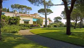 Вилла в Антибе, Франция (цена по запросу)