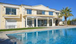 Вилла в Каннах, Франция (цена по запросу)