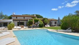 Вилла в Сен-Тропе, Франция (цена по запросу)