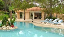 Вилла в Мужене, Франция (цена по запросу)