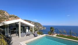 Вилла в Эзе, Франция (цена по запросу)