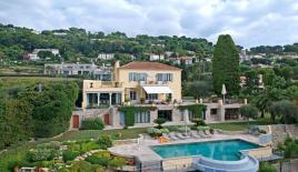 Вилла в Каннах, Франция (цена по запросу)