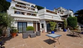 Вилла в Каннах, Франция (цена по запросу)