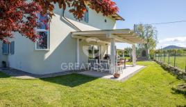 Вилла за 350 000 евро в Кастильоне-дель-Лаго, Италия