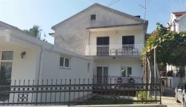 Дом за 236 250 евро в Игало, Черногория