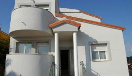 Таунхаус за 429 000 евро в Камбрильсе, Испания