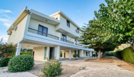 Коммерческая недвижимость за 1 200 000 евро в Пафосе, Кипр