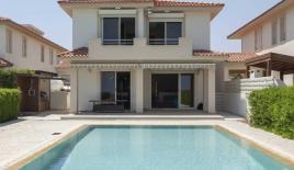 Вилла за 2 290 000 евро в Ларнаке, Кипр