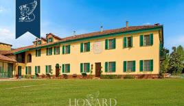 Ферма за 1 200 000 евро в Асти, Италия