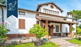 Вилла в Пьяченце, Италия (цена по запросу)