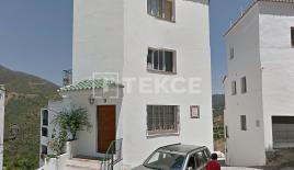 Пентхаус за 290 000 евро в Истане, Испания