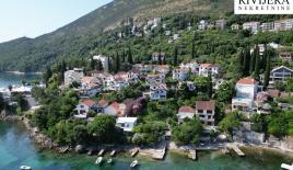 Дом за 190 000 евро в Херцег-Нови, Черногория