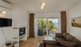 Квартира за 170 000 евро в Каменари, Черногория