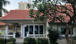 Вилла за 3 476 евро за месяц в Паттайе, Таиланд