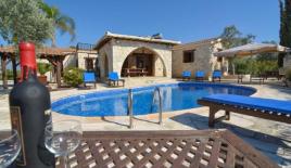 Бунгало за 1 180 000 евро в Пафосе, Кипр