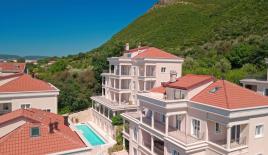 Квартира за 530 000 евро в Херцег-Нови, Черногория