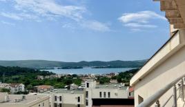 Квартира за 465 000 евро в Тивате, Черногория